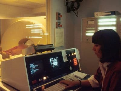 Revolutionizing Education: Virtual Classrooms and AI Are Changing How We Learn