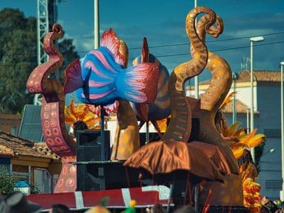 Thousands Flock to Oregon’s UFO Festival in Celebration of Alien Mysteries
