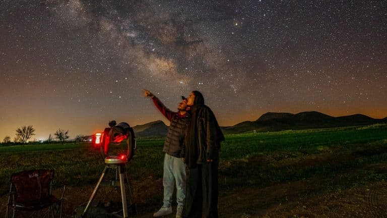Skywatchers Observe Rare Planetary Alignment