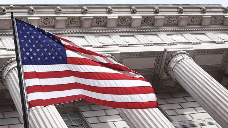 U.S. GDP Revised Up to 2.9% Ahead of Key Rate Decision