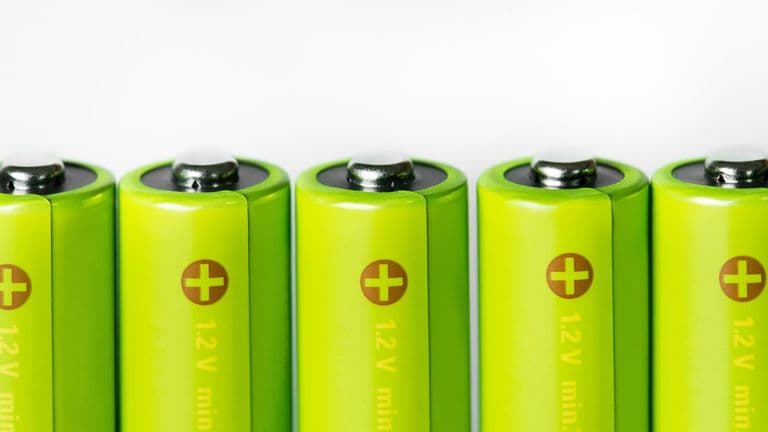 Battery Storage: The Hidden Asset Powering the Clean-Energy Surge