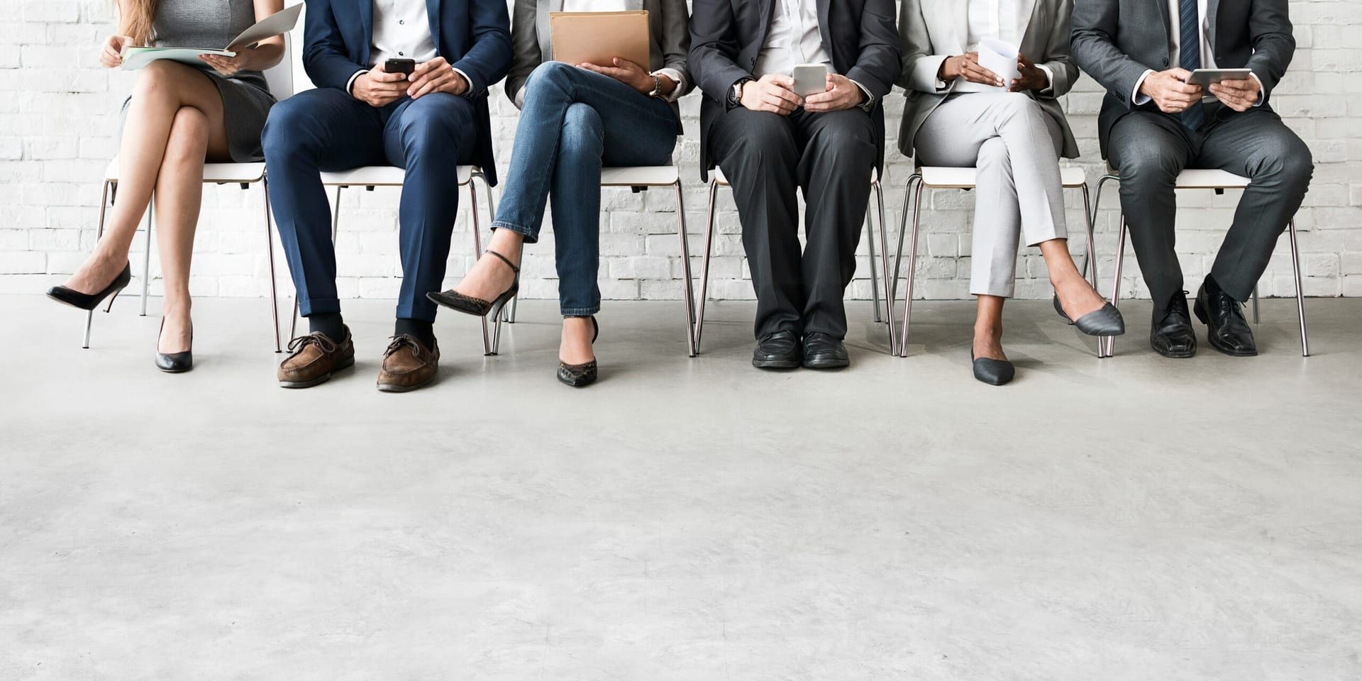 Early-Season Hiring Signals and Labor Market Trends for U.S. Professionals