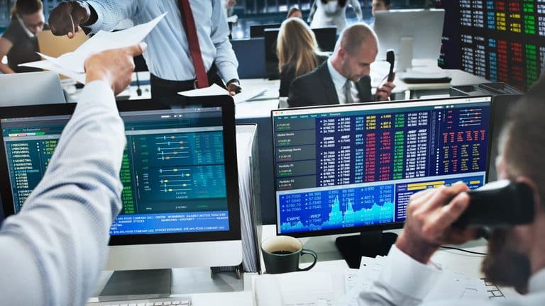 U.S. Stock Funds Rebound with 10.1% Gain in Q2 2025 Amid Investor Optimism