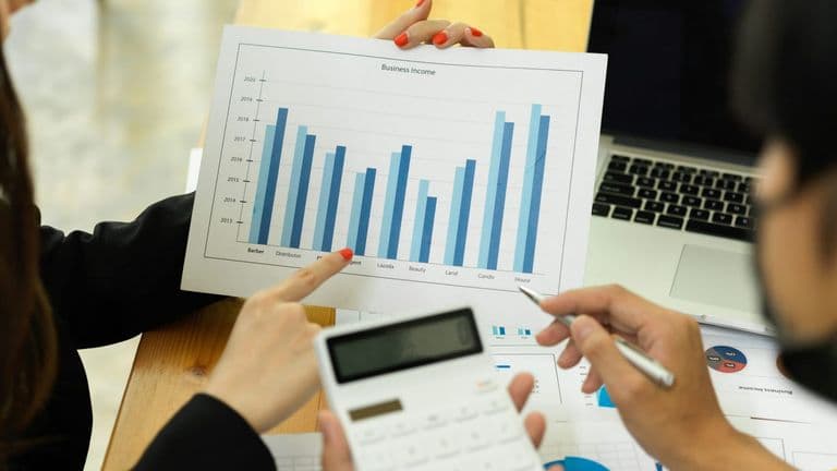 Fastenal’s Q2 Success Sets Tone for Earnings Week Strategy