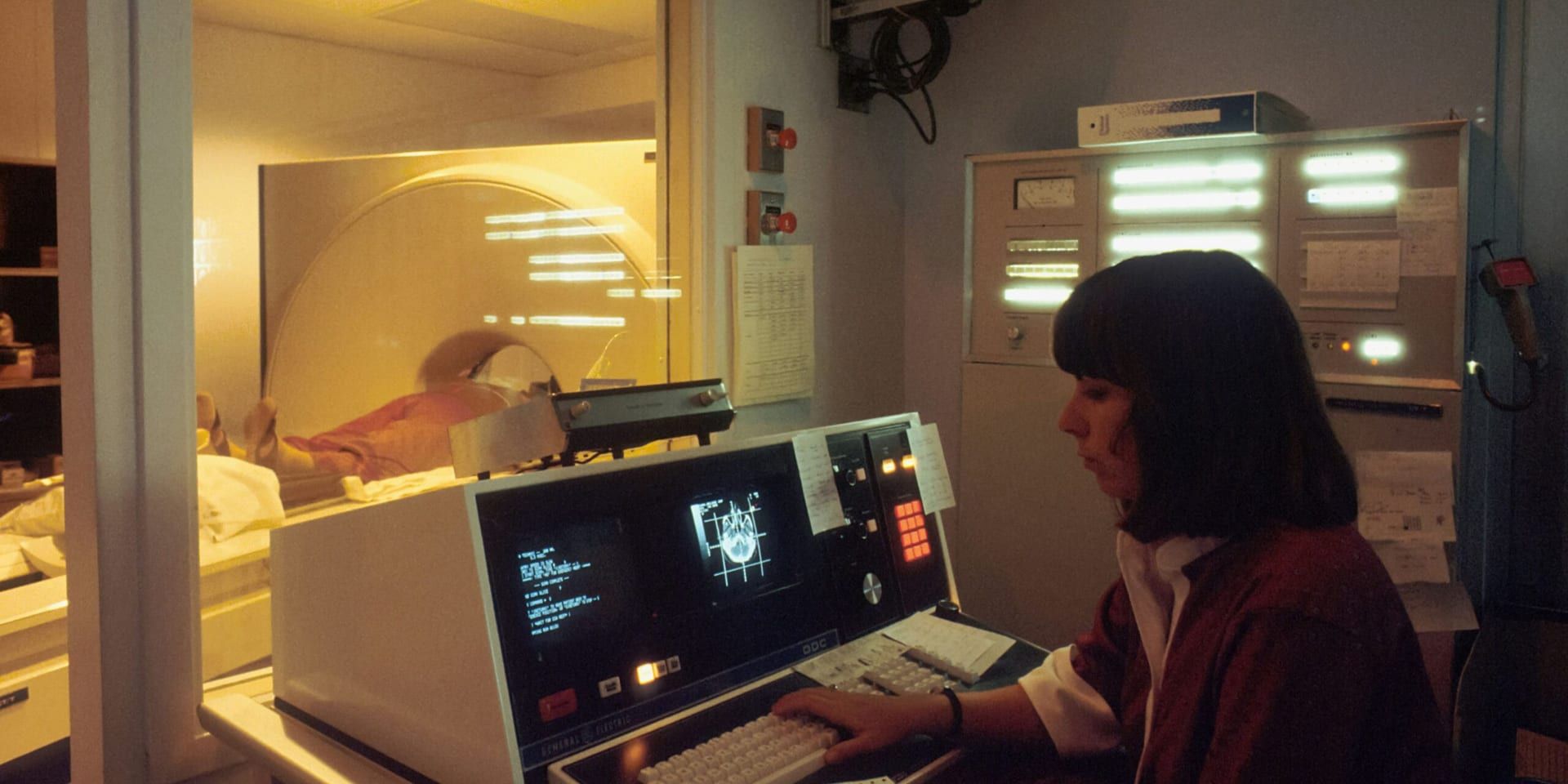 Revolutionizing Education: Virtual Classrooms and AI Are Changing How We Learn