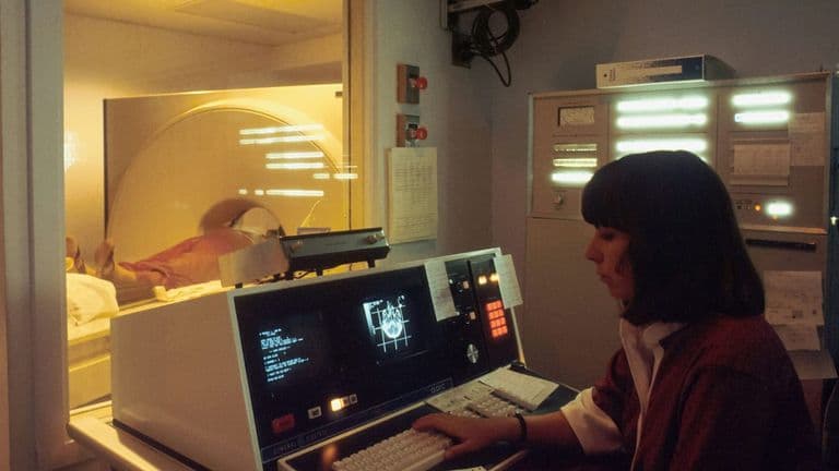 Revolutionizing Education: Virtual Classrooms and AI Are Changing How We Learn