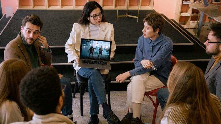 Revolutionizing Education: Virtual Classrooms and AI Are Changing How We Learn
