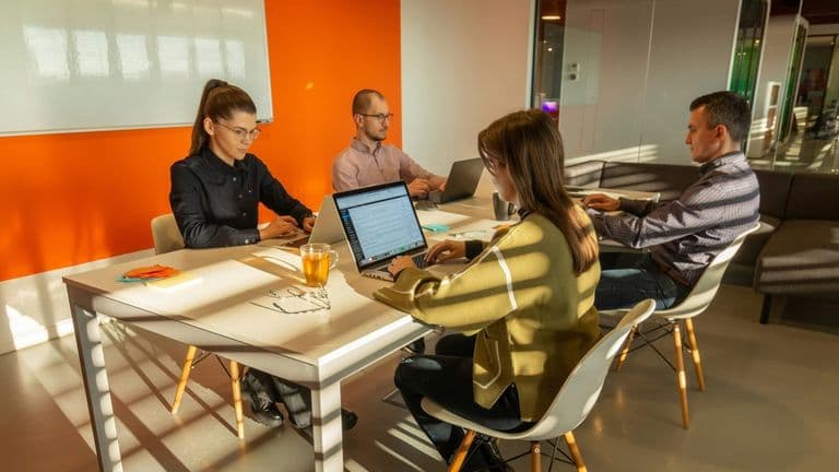 Co-Working Spaces See Renewed Interest Amid Shifting Workplace Trends